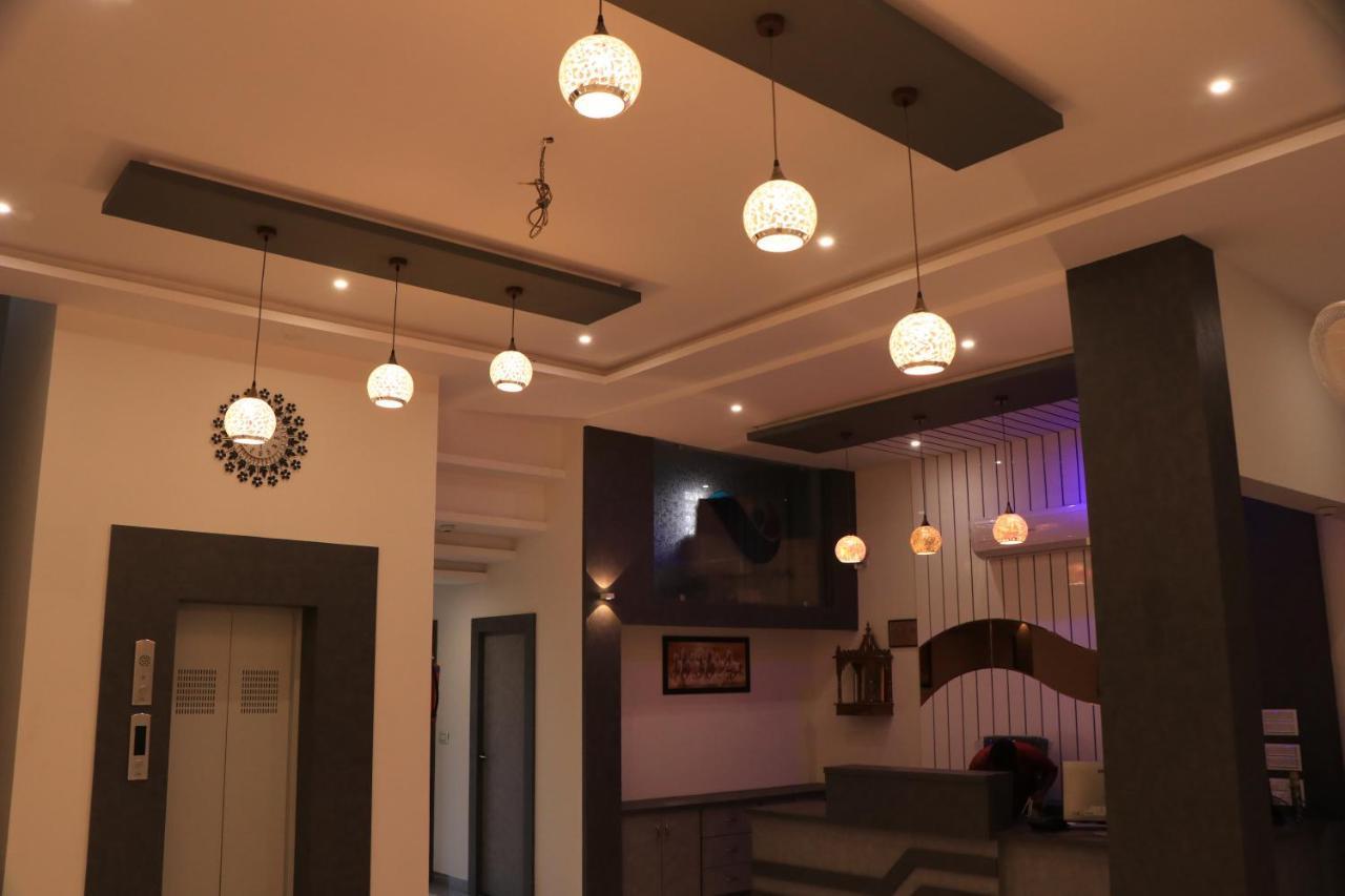 Hotel Viraj Residency Bhuj Luaran gambar