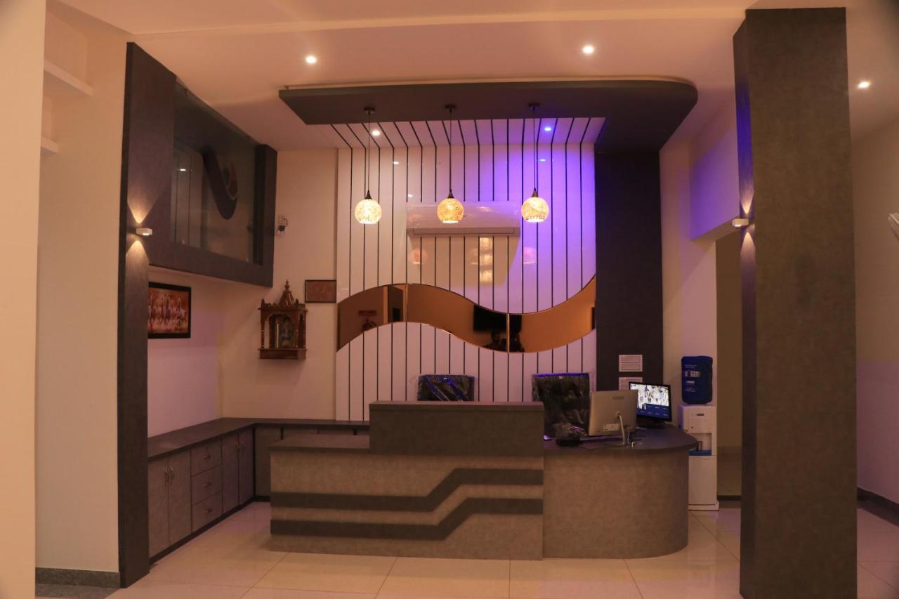 Hotel Viraj Residency Bhuj Luaran gambar