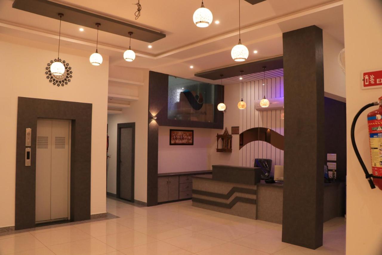 Hotel Viraj Residency Bhuj Luaran gambar